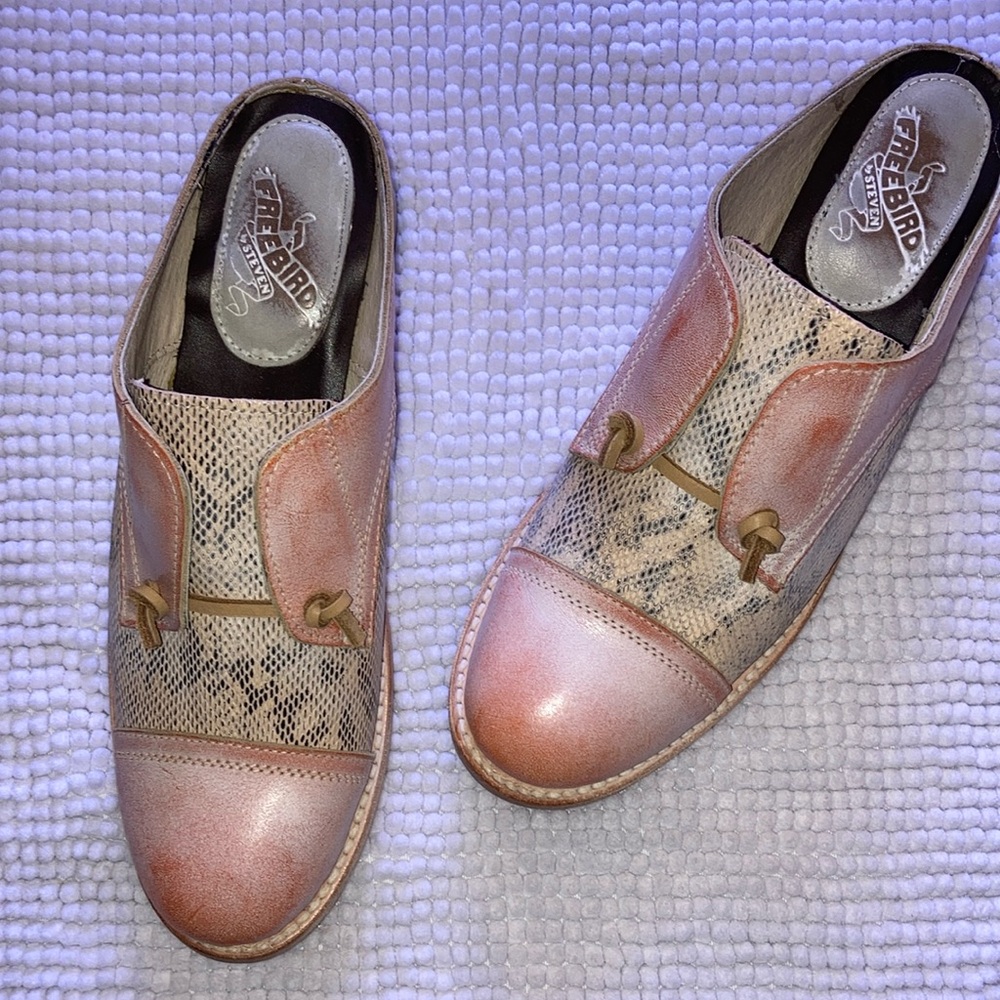 Freebird by Steven Malena Mule in Pink Blush Leather Oxford Slip-on (size 9)